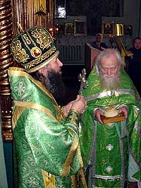 Поздравить архимандрита Варлаама приехал епископ Йошкар-Олинский и Марийский Иоанн
